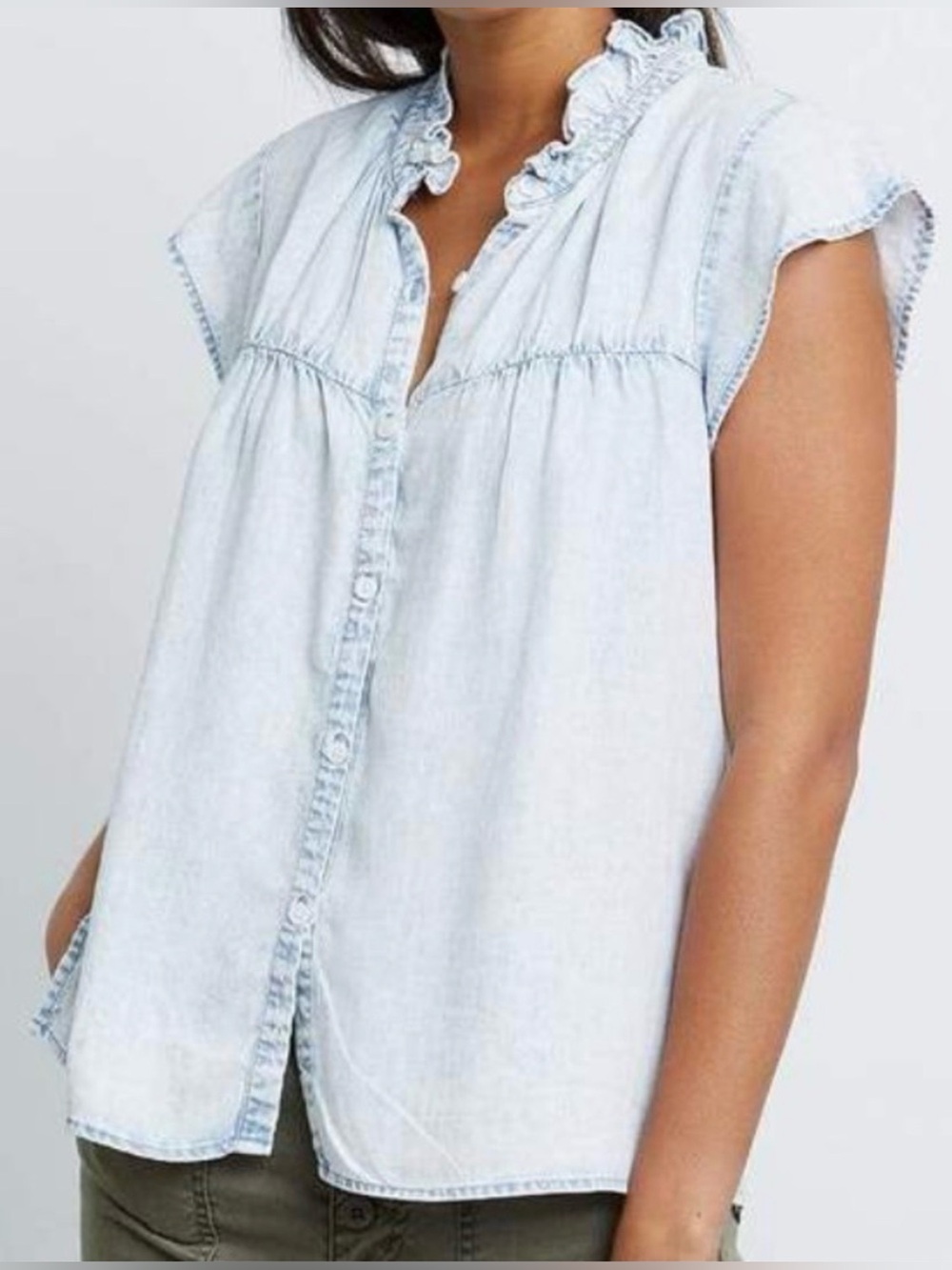 Rails Ruthie Light Acid Wash Blue Washed Denim Ruffle-Sleeve Button-Down Top NWT